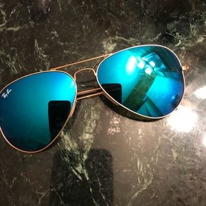 Rayban blue mirrored aviators